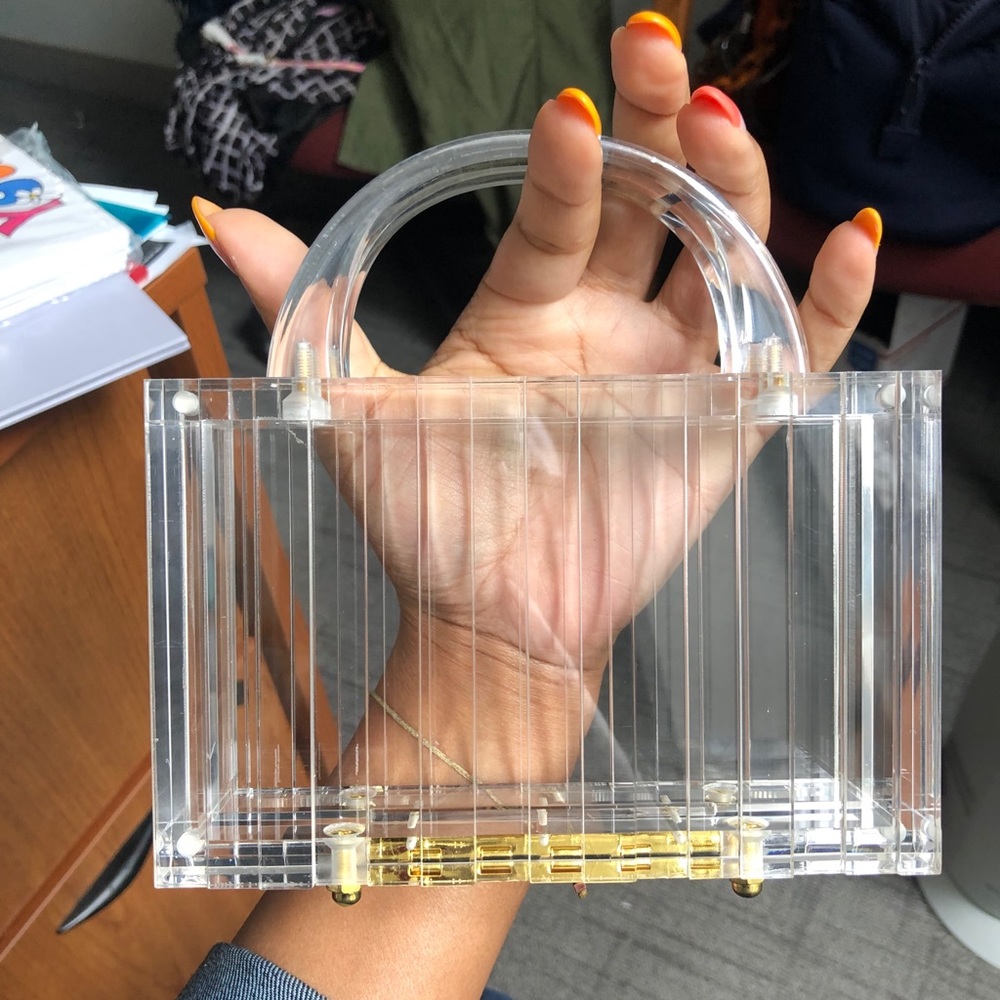 The Clear Clutch